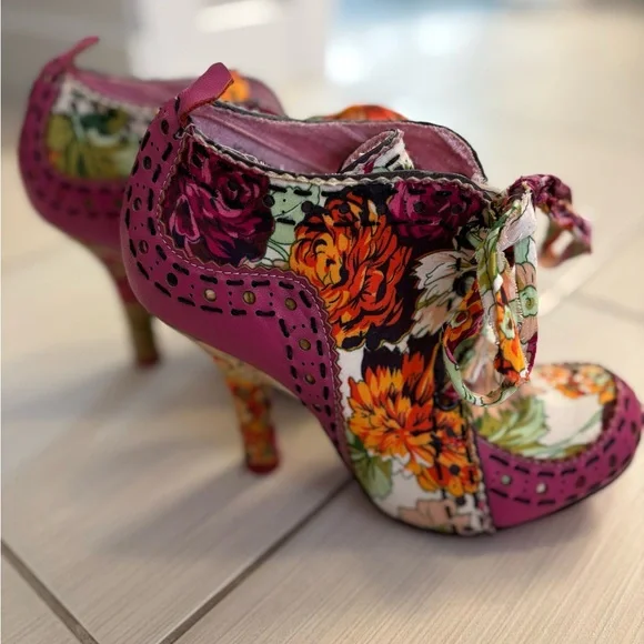 Vibrant Floral Lace-Up Heels - Picture 4 of 7